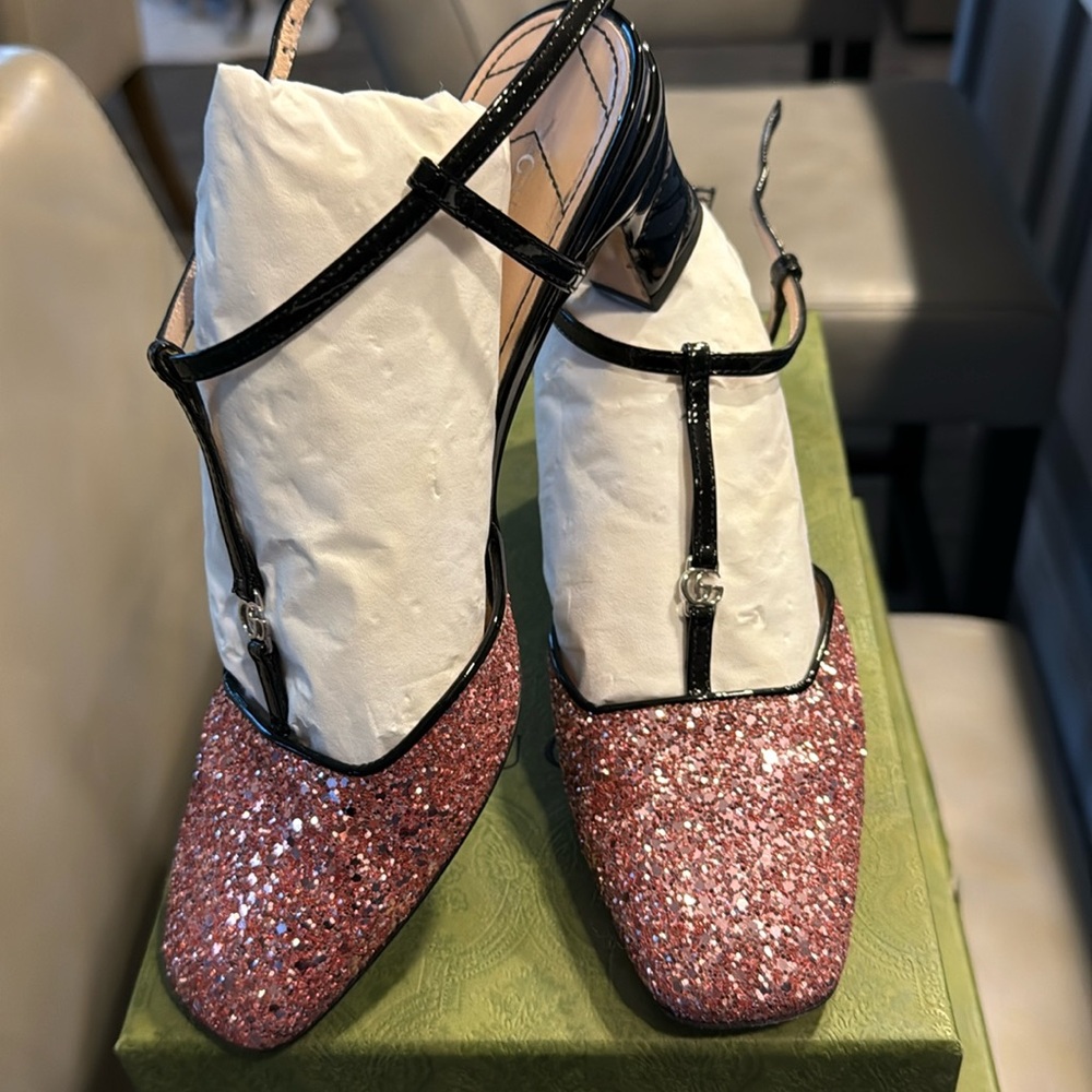 Gucci pink sparkle t strap kitten heel 8 Pristine